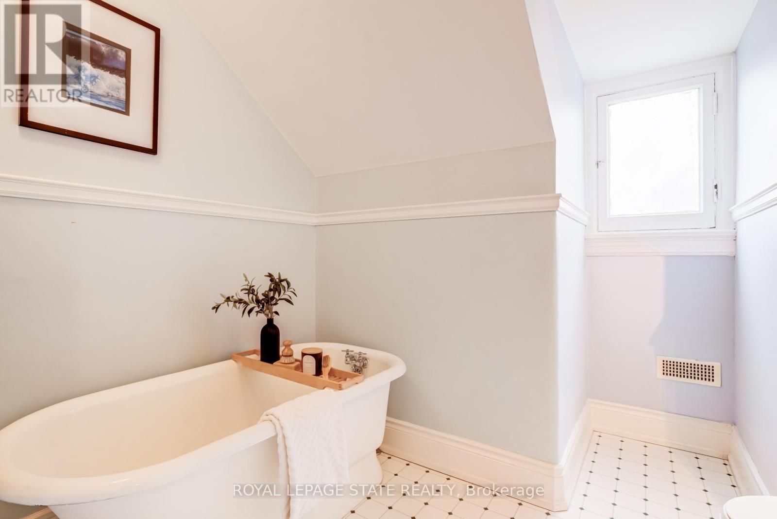 5 Undercliffe Avenue, Hamilton, Ontario  L8P 3G9 - Photo 39 - X13087032