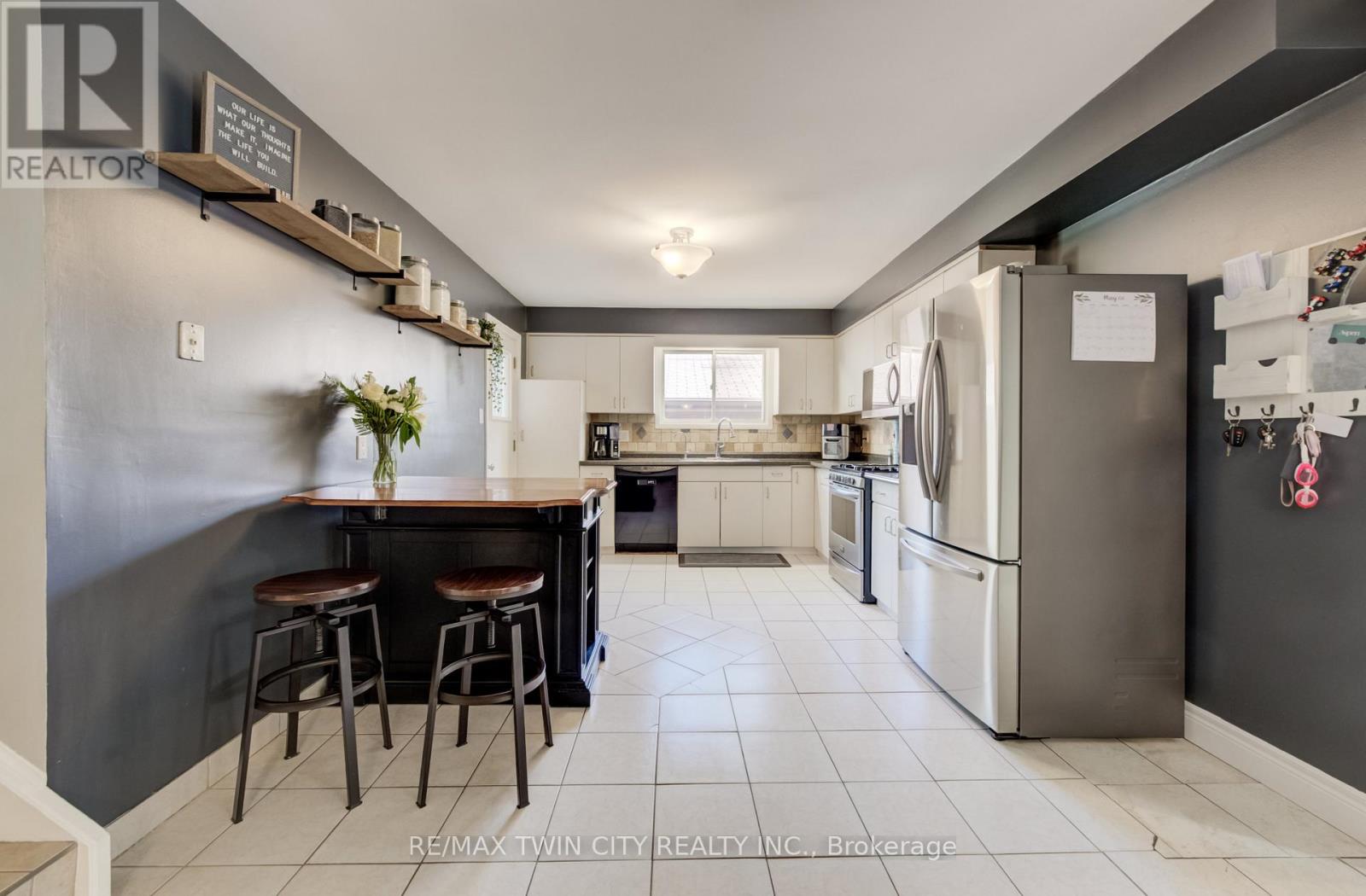 226 Hillmer Road, Cambridge, Ontario  N1R 6N8 - Photo 10 - X13087044