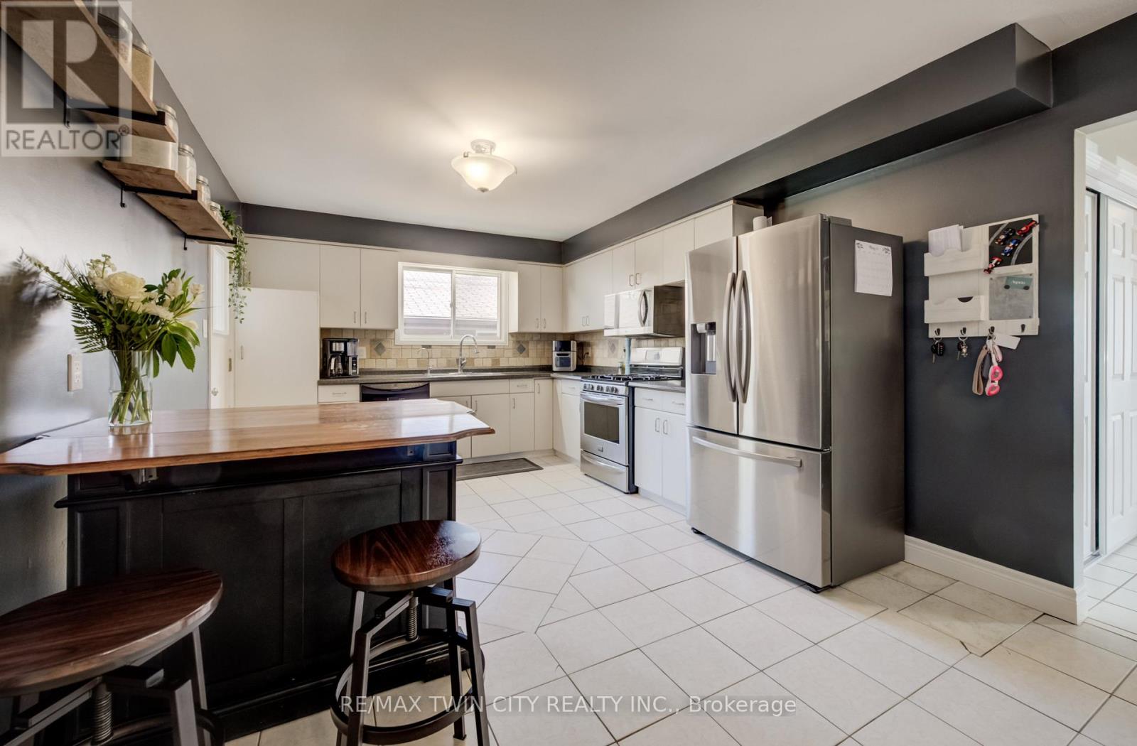 226 Hillmer Road, Cambridge, Ontario  N1R 6N8 - Photo 11 - X13087044