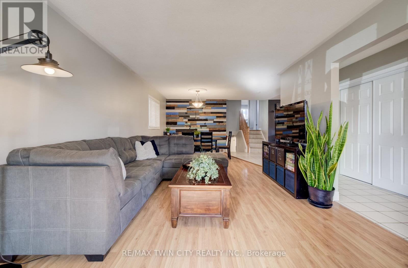 226 Hillmer Road, Cambridge, Ontario  N1R 6N8 - Photo 6 - X13087044