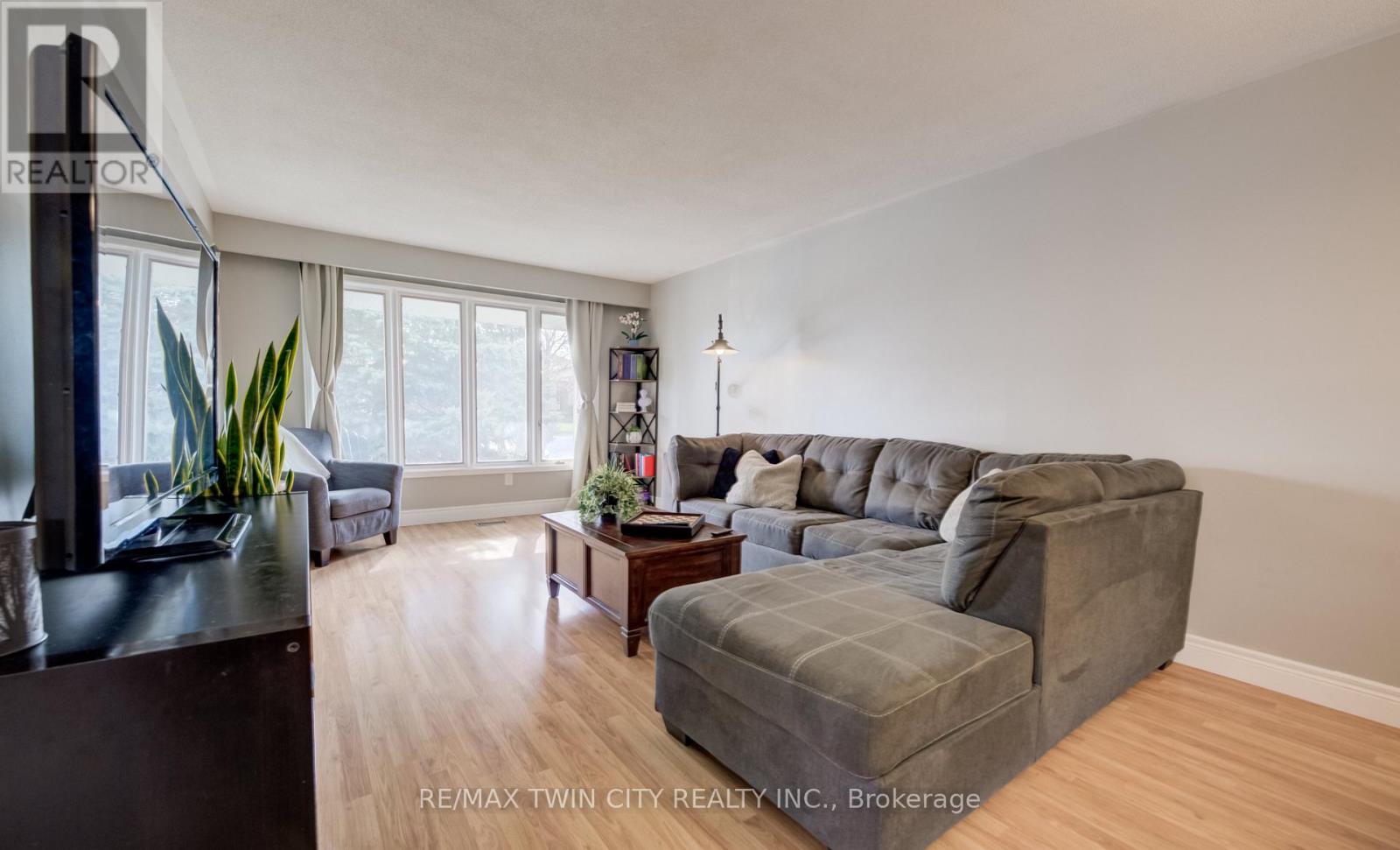 226 Hillmer Road, Cambridge, Ontario  N1R 6N8 - Photo 8 - X13087044