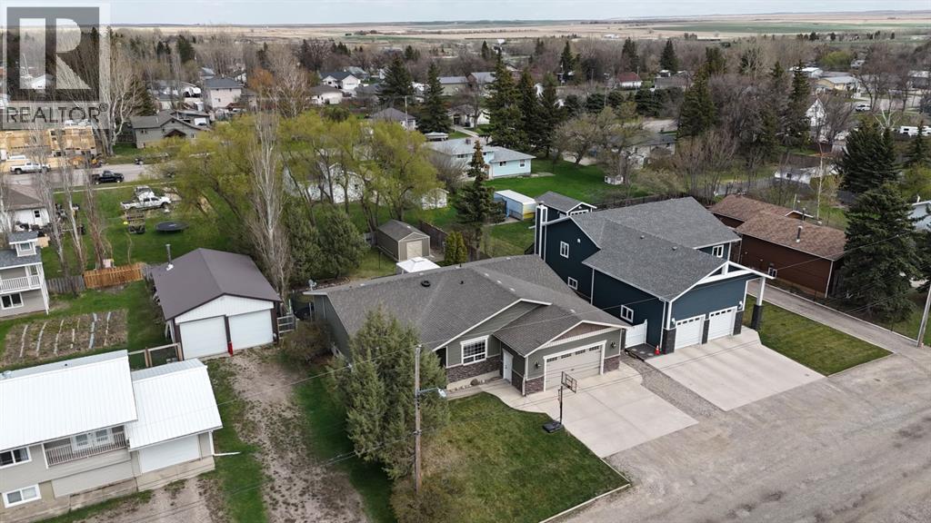 125 S 2a Street W, Magrath, Alberta  T0K 1J0 - Photo 3 - A2307986
