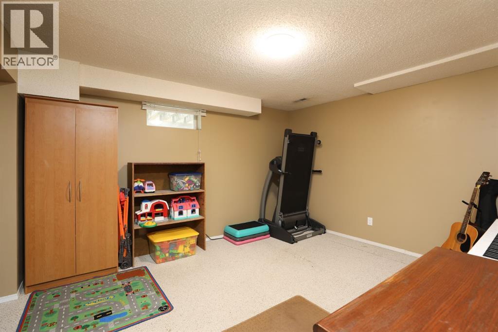 125 S 2a Street W, Magrath, Alberta  T0K 1J0 - Photo 36 - A2307986