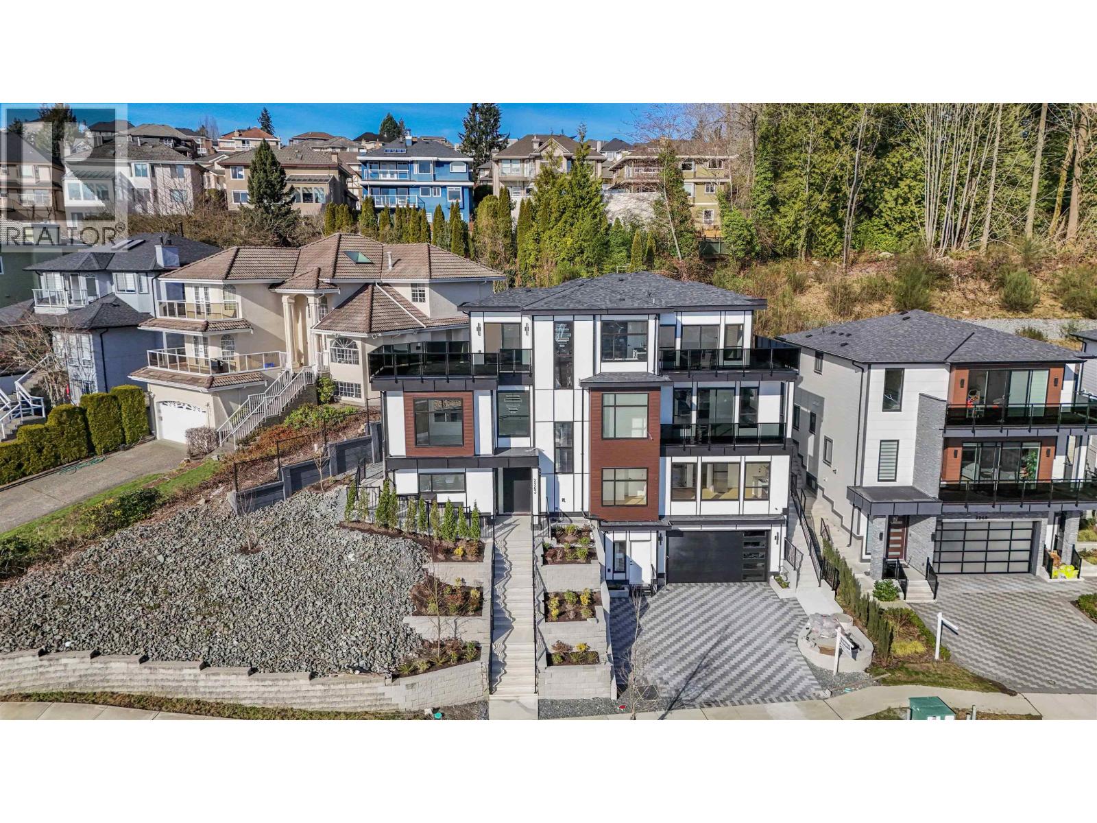 2263 Monashee Court, Coquitlam, British Columbia  V3K 6P7 - Photo 1 - R3108742