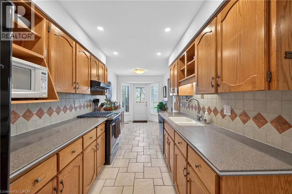 30 Osler Drive Unit# 7, Dundas, Ontario  L9H 6W1 - Photo 6 - 40826696