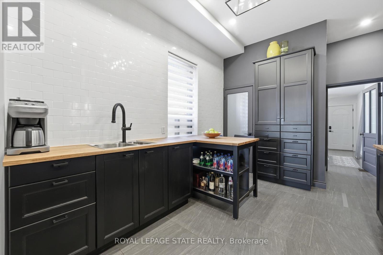 252 King Street W, Hamilton, Ontario  L8P 1A9 - Photo 18 - X13086962