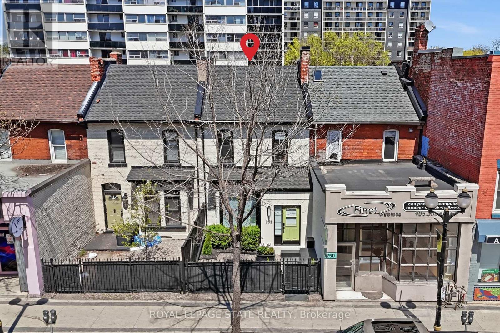 252 King Street W, Hamilton, Ontario  L8P 1A9 - Photo 4 - X13086962