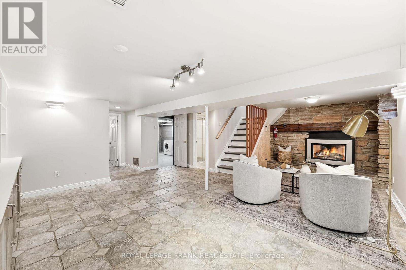 1212 Valley Drive, Oshawa (Lakeview), Ontario  L1J 3M7 - Photo 25 - E13087078