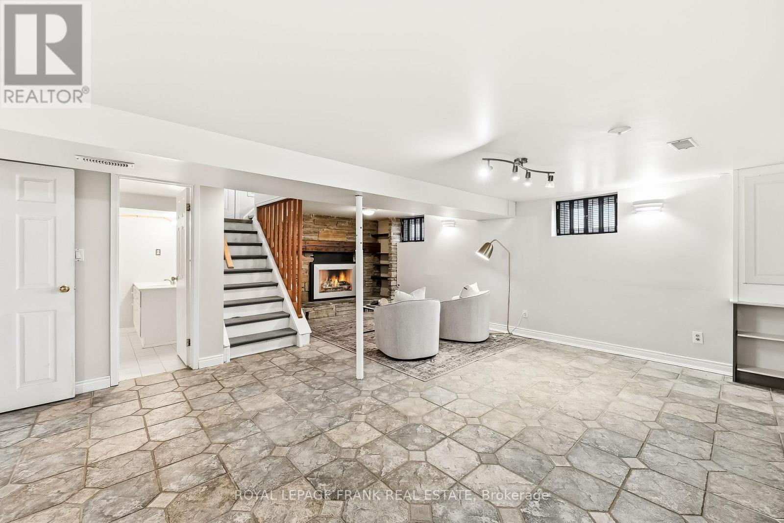 1212 Valley Drive, Oshawa (Lakeview), Ontario  L1J 3M7 - Photo 29 - E13087078