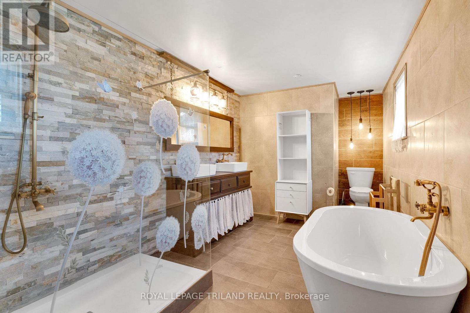 20236 Marsh Line W, West Elgin, Ontario  N0L 2C0 - Photo 12 - X13087188