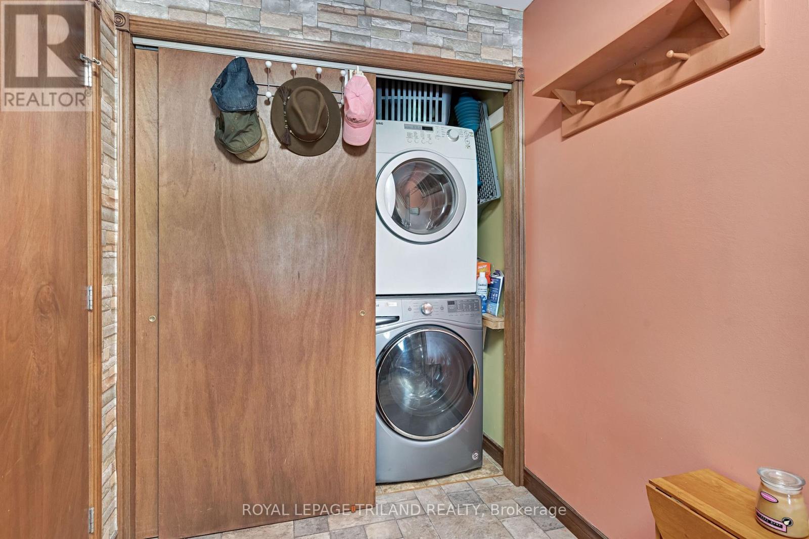20236 Marsh Line W, West Elgin, Ontario  N0L 2C0 - Photo 15 - X13087188