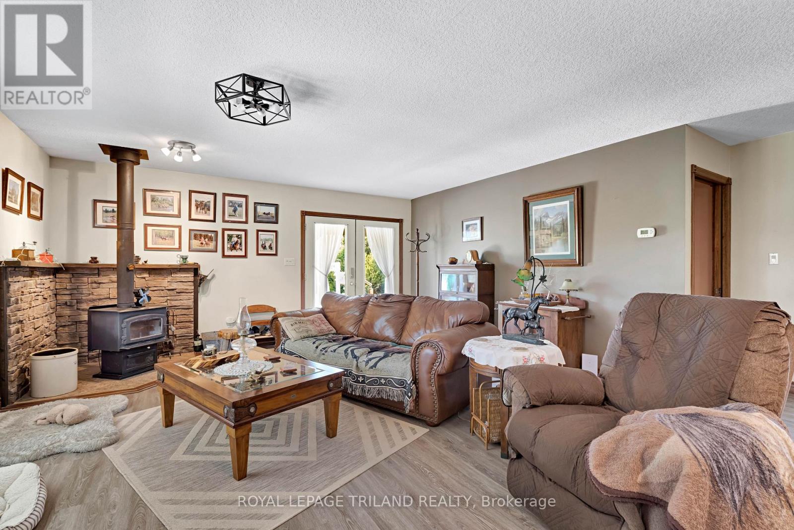20236 Marsh Line W, West Elgin, Ontario  N0L 2C0 - Photo 21 - X13087188