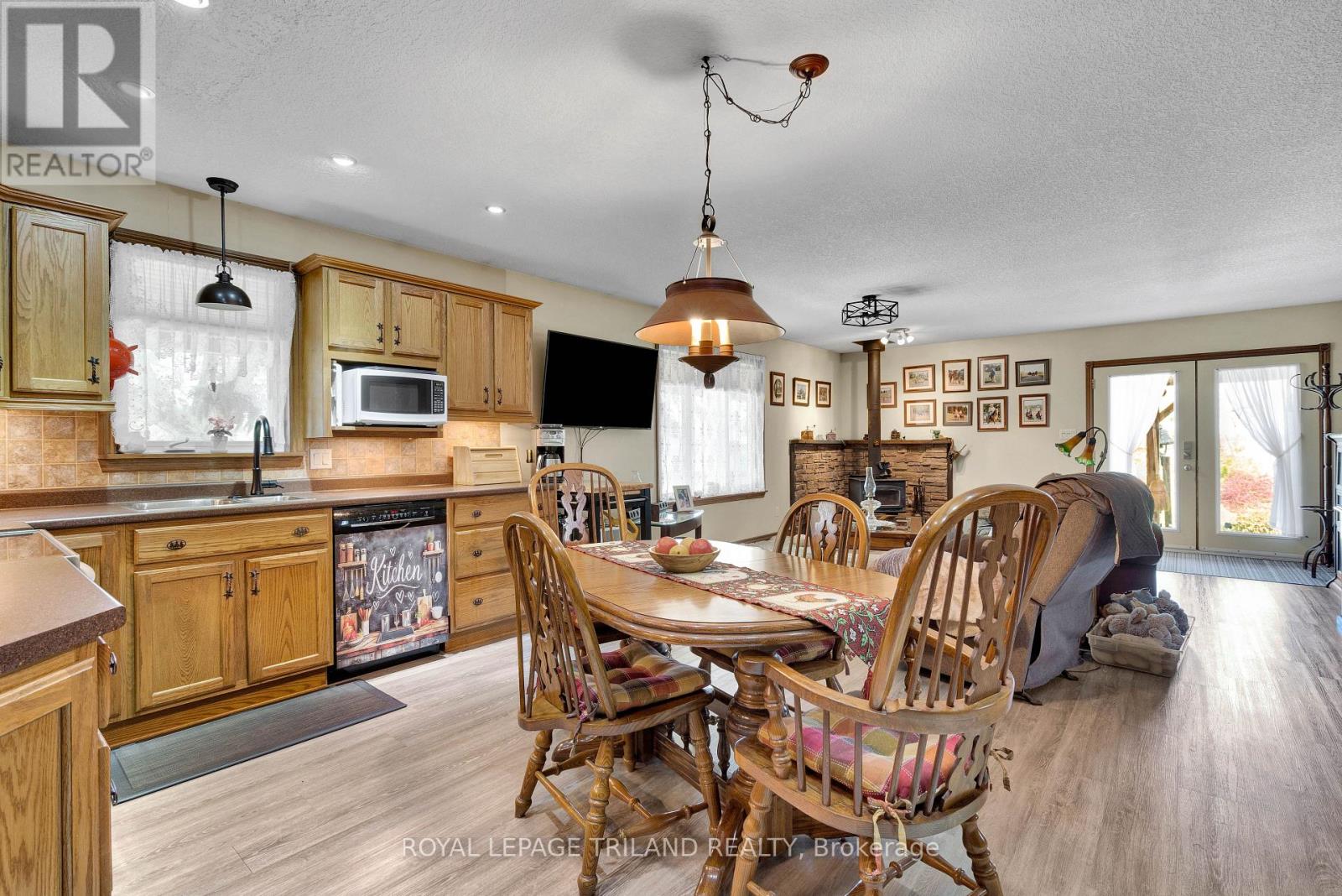 20236 Marsh Line W, West Elgin, Ontario  N0L 2C0 - Photo 25 - X13087188