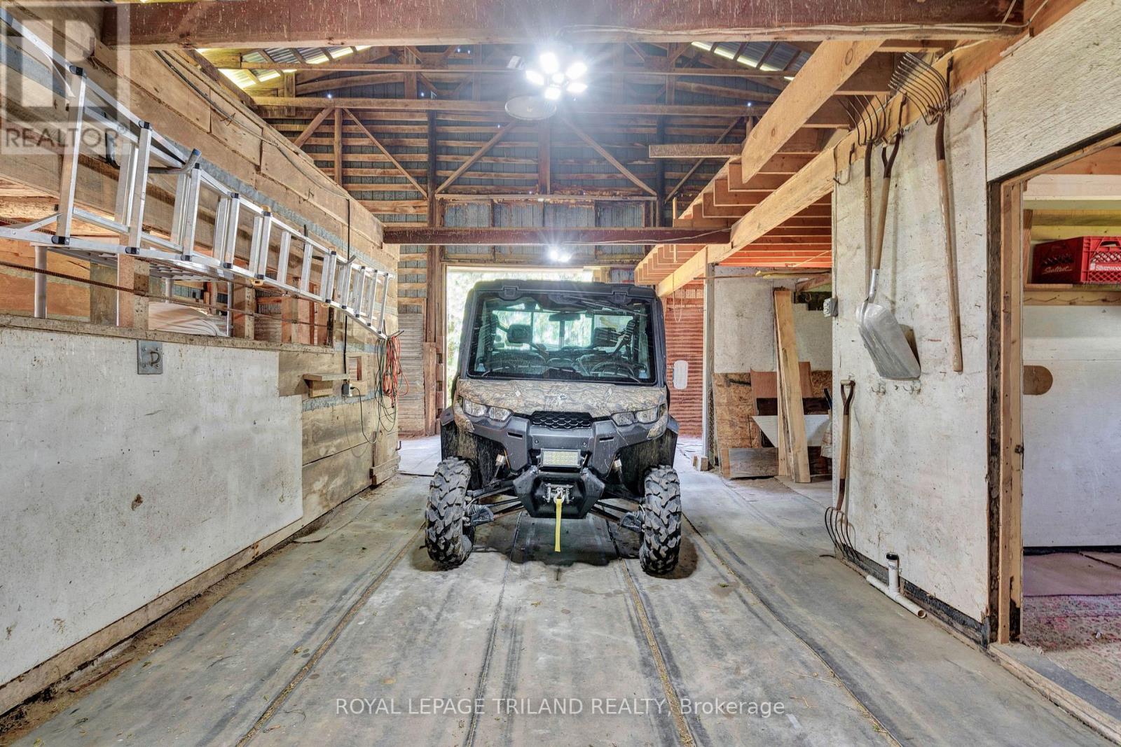 20236 Marsh Line W, West Elgin, Ontario  N0L 2C0 - Photo 37 - X13087188