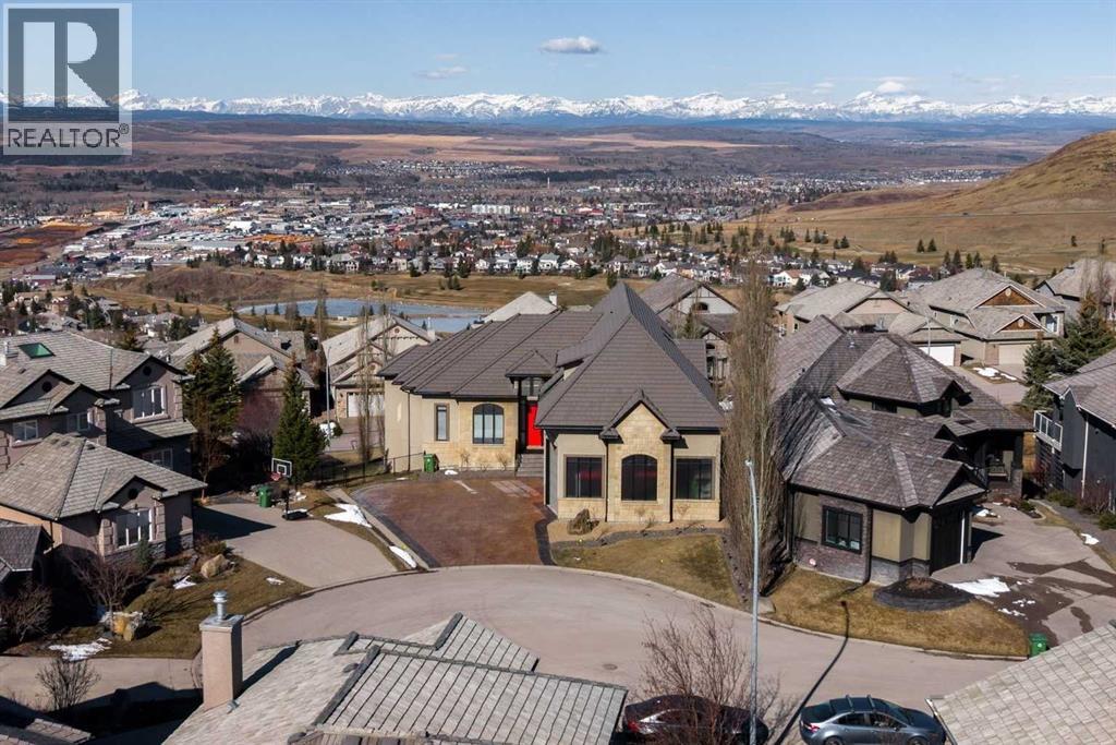 212 Gleneagles Estates Lane, Cochrane, Alberta  T4C 2H9 - Photo 4 - A2305403
