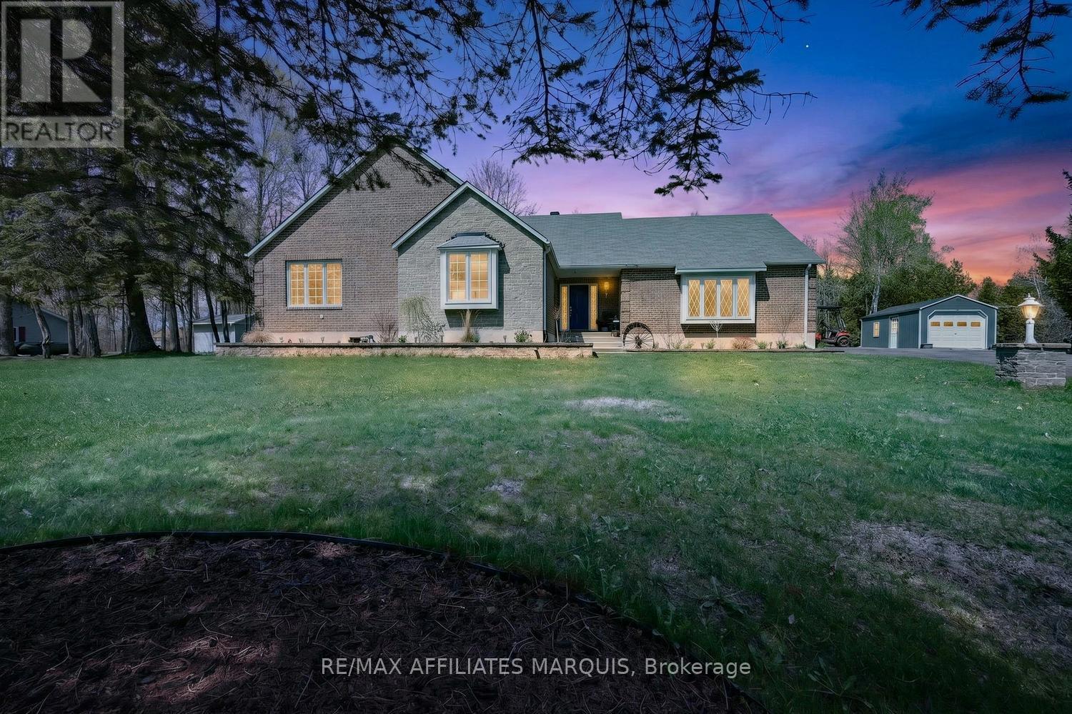 8 TUDOR CIRCLE, Rideau Lakes, Ontario