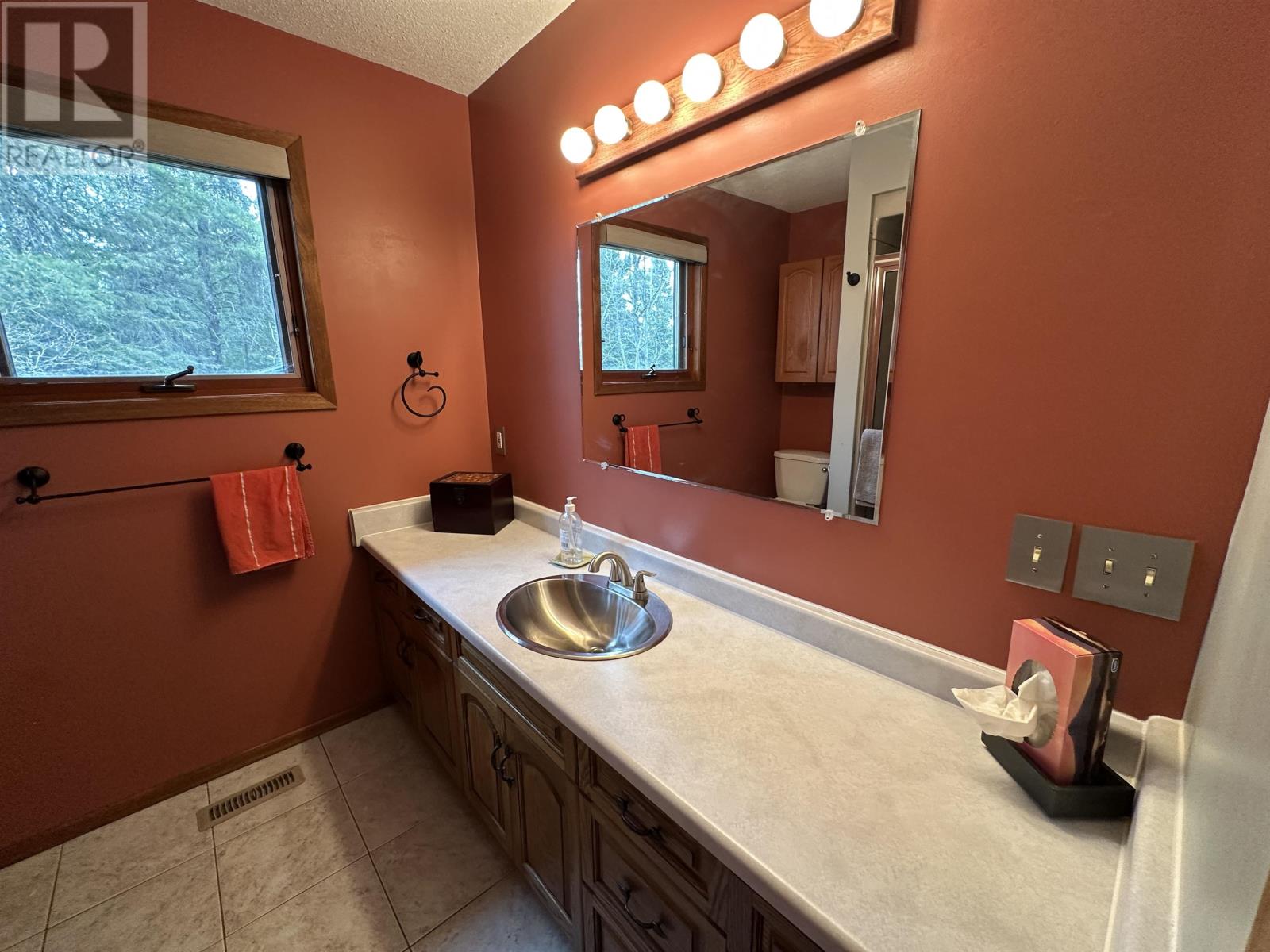 46 Bayview Dr, Pellatt, Ontario  P0X 1C0 - Photo 5 - TB2600914