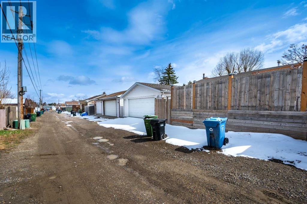 640 Rundleridge Drive Ne, Calgary, Alberta  T1Y 2K9 - Photo 38 - A2305752