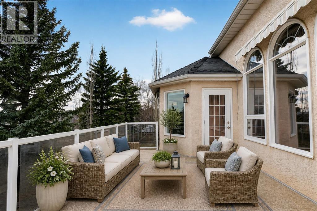 7051 Christie Briar Manor SW, Calgary, Alberta  T3H 2H5 - Photo 4 - A2307304