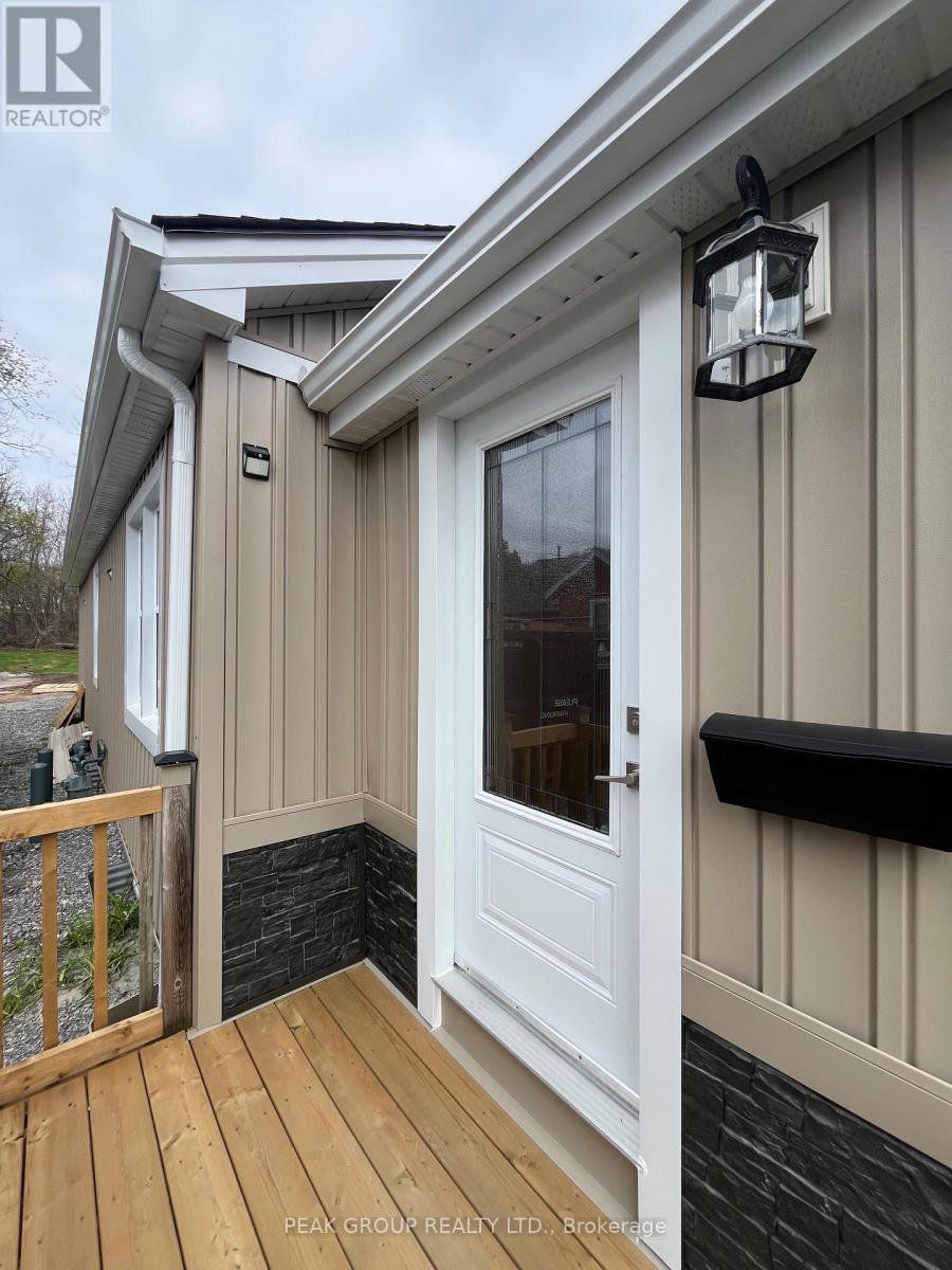 2921 Portage Road, Niagara Falls, Ontario  L2J 2J6 - Photo 2 - X13087192