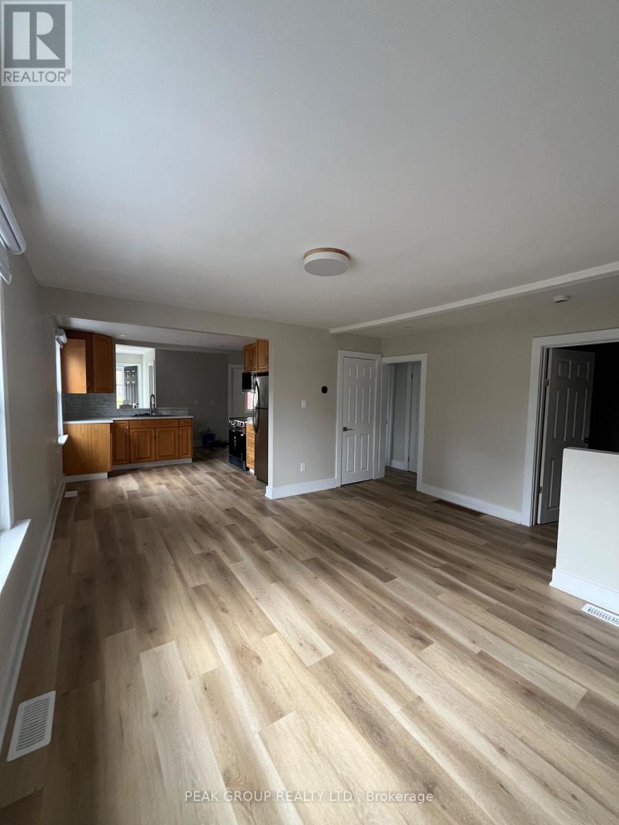 2921 Portage Road, Niagara Falls, Ontario  L2J 2J6 - Photo 7 - X13087192
