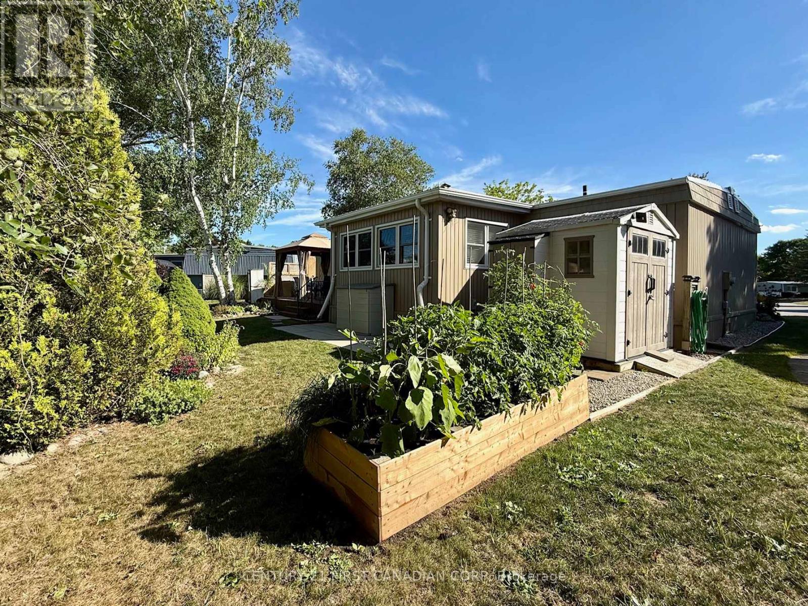 29 Maple Grove Court, South Huron, Ontario  N0M 1T0 - Photo 47 - X12788618