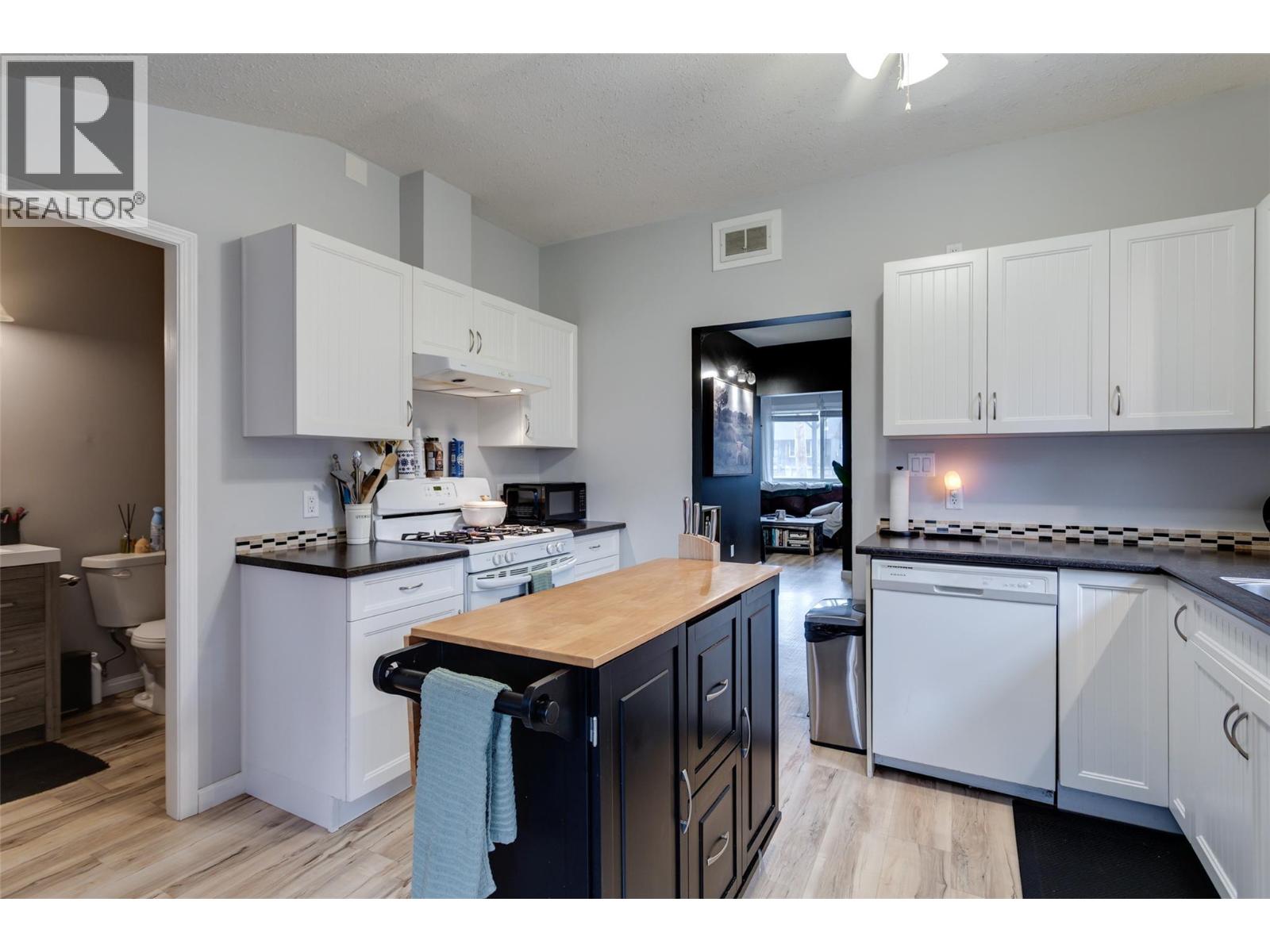409 Baird Avenue, Enderby, British Columbia  V4Y 4A2 - Photo 11 - 10386124