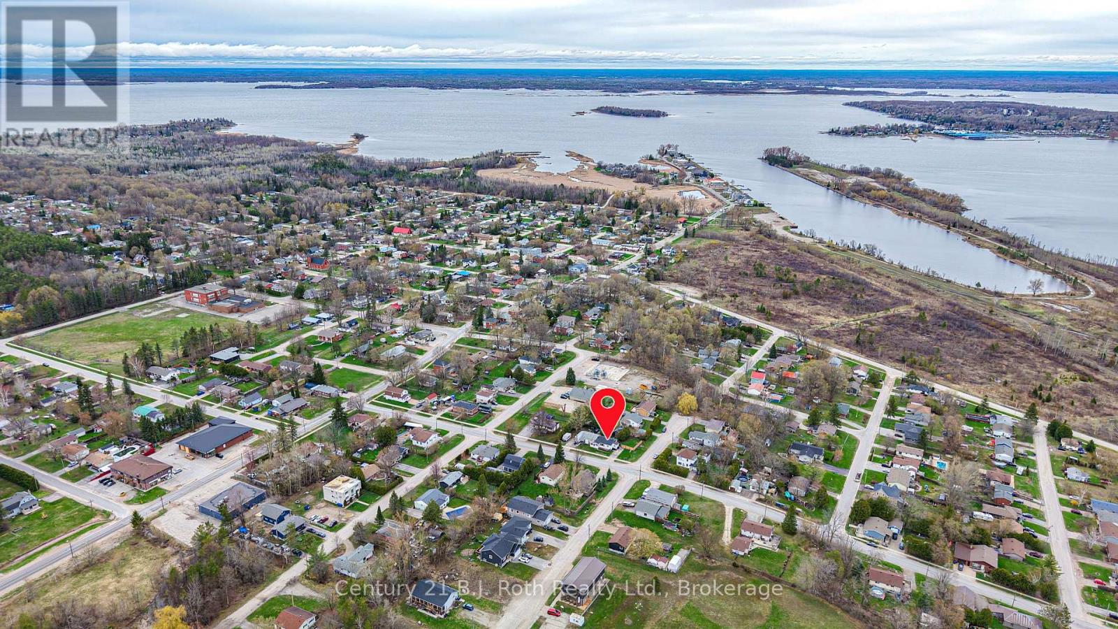 817 Eighth Avenue, Tay, Ontario  L0K 1R0 - Photo 3 - S13087162