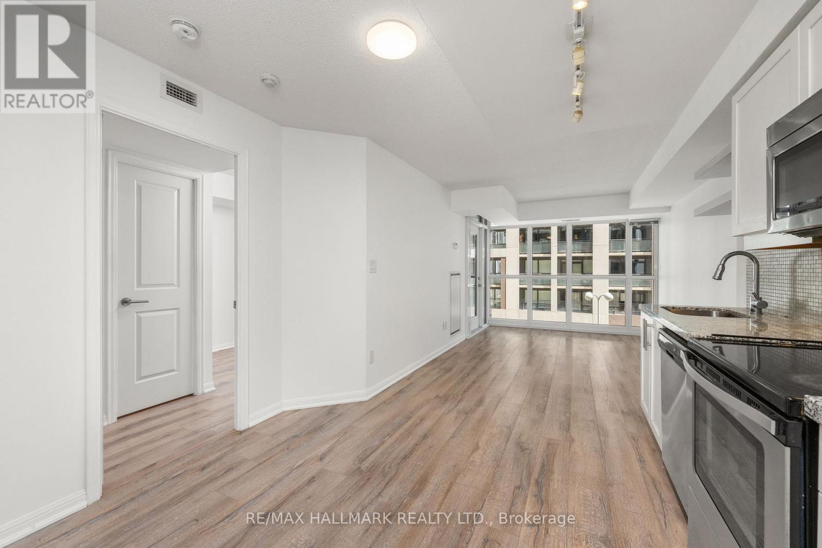 502 - 400 Adelaide Street E, Toronto, Ontario  M5A 4S3 - Photo 6 - C13087096