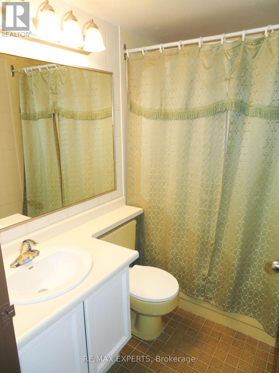 2233 - 33 Harbour Square, Toronto, Ontario  M5J 2G2 - Photo 15 - C13087120