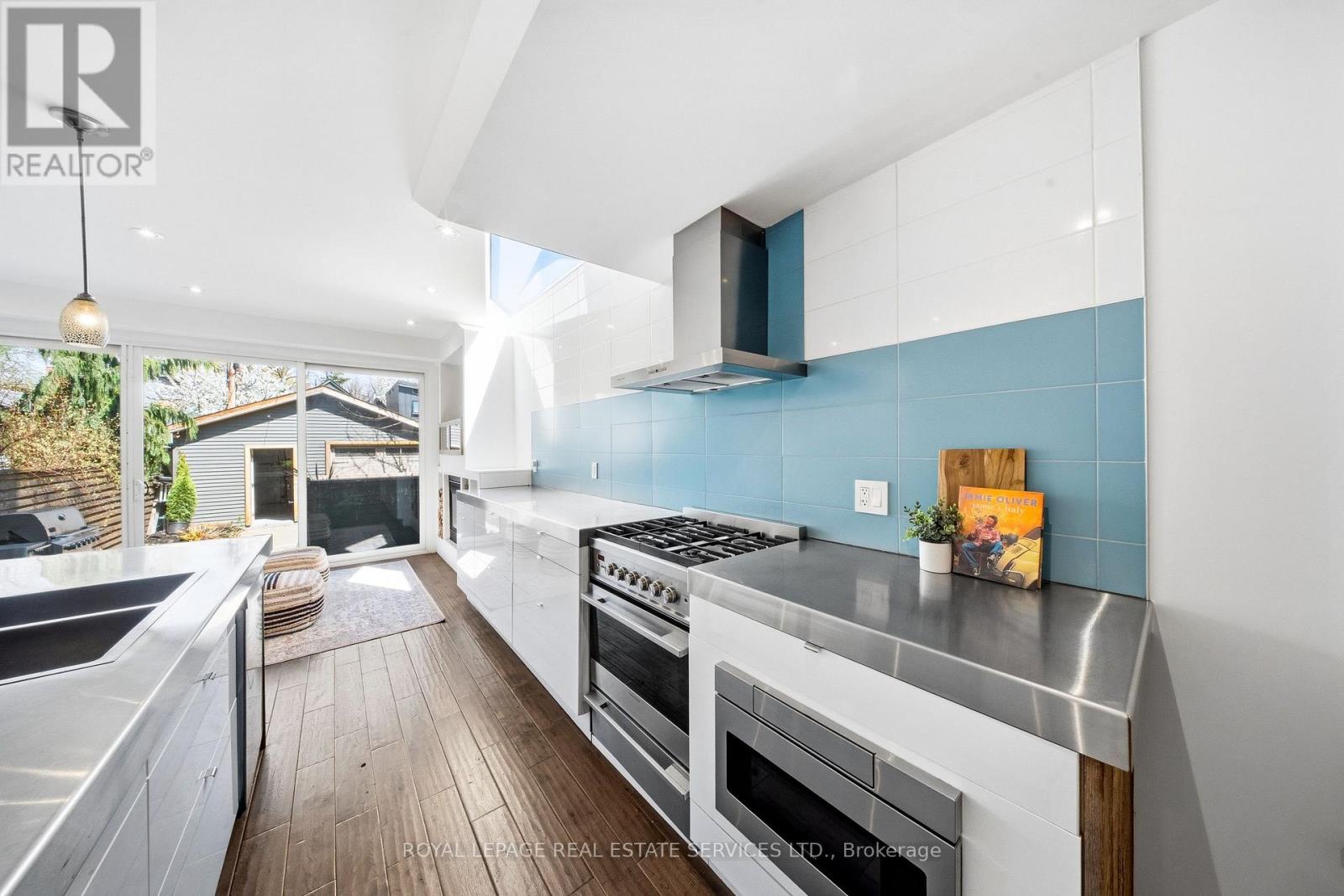 267 Christie Street, Toronto, Ontario  M6G 3B9 - Photo 10 - C13087150