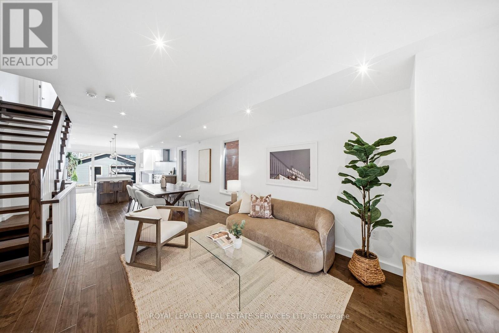 267 Christie Street, Toronto, Ontario  M6G 3B9 - Photo 3 - C13087150
