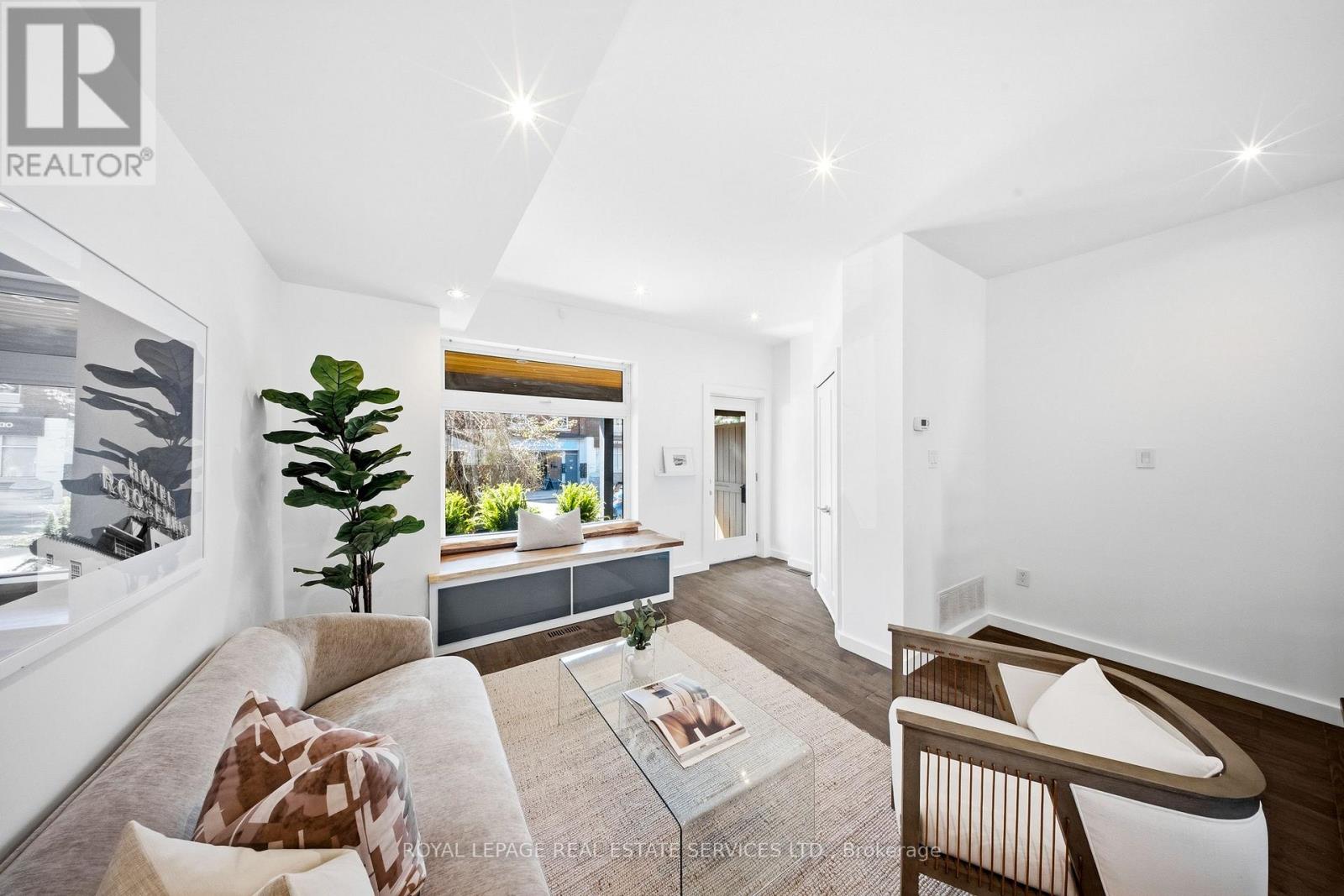 267 Christie Street, Toronto, Ontario  M6G 3B9 - Photo 4 - C13087150