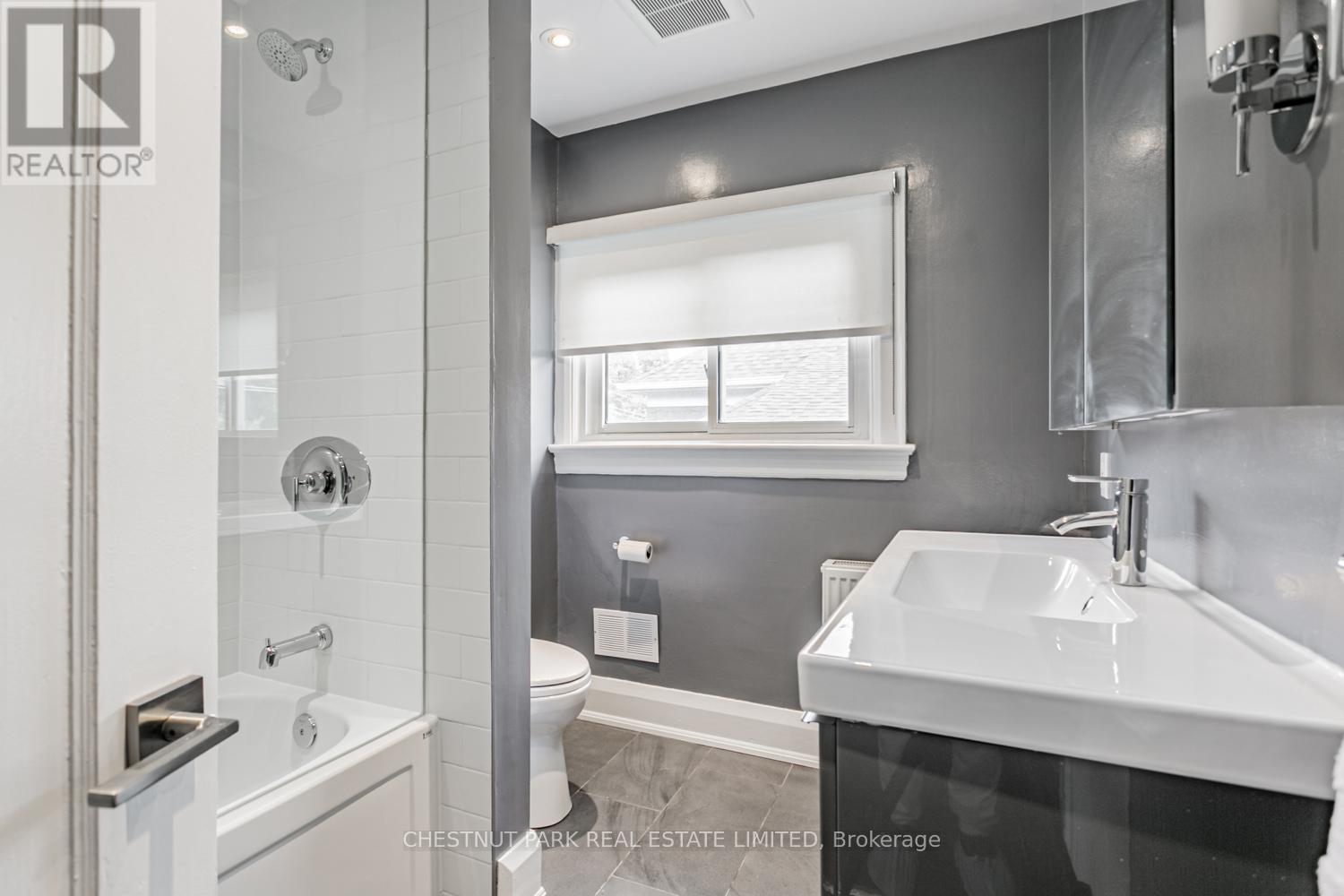 43 Oriole Parkway, Toronto, Ontario  M4V 2E2 - Photo 23 - C13087212