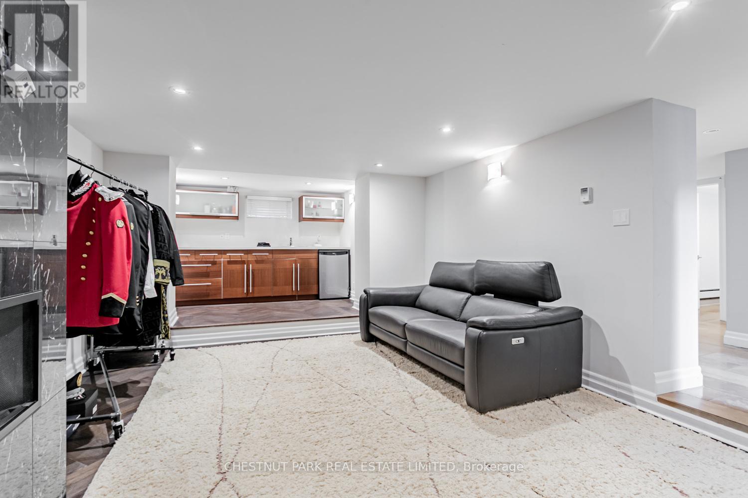 43 Oriole Parkway, Toronto, Ontario  M4V 2E2 - Photo 25 - C13087212