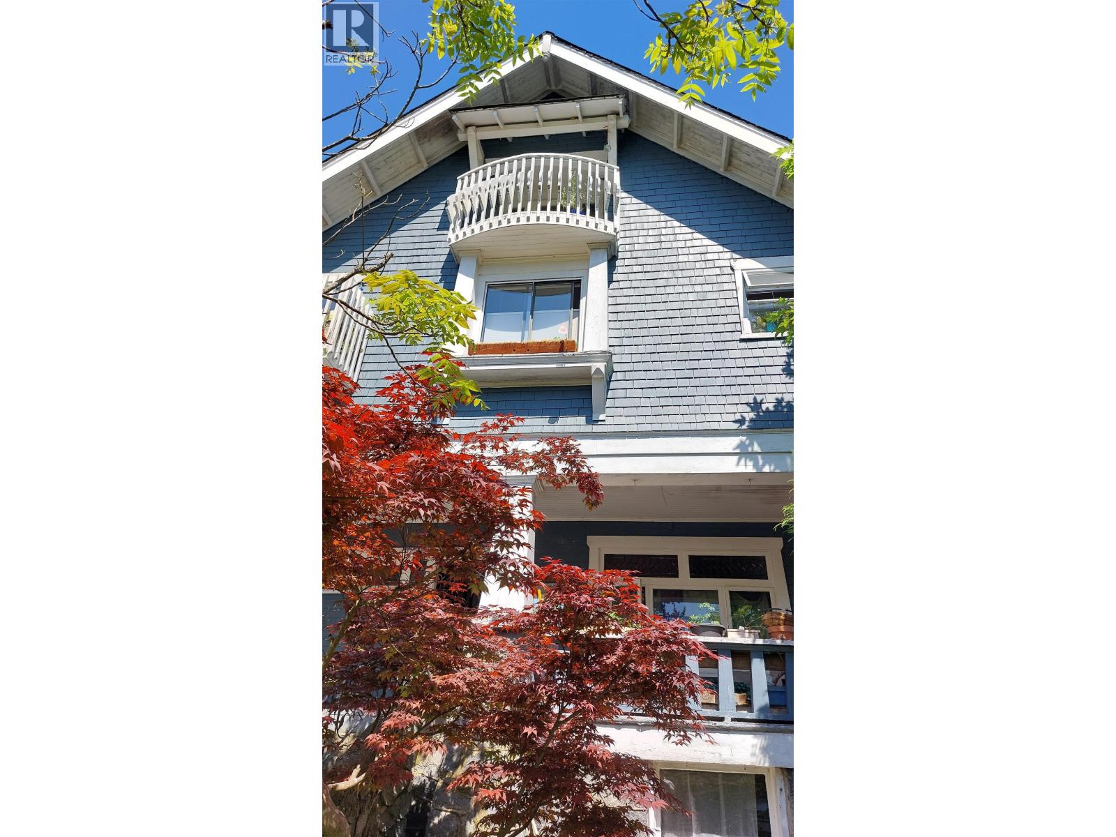 1951 Napier Street, Vancouver, British Columbia  V5L 2N6 - Photo 3 - R3119550
