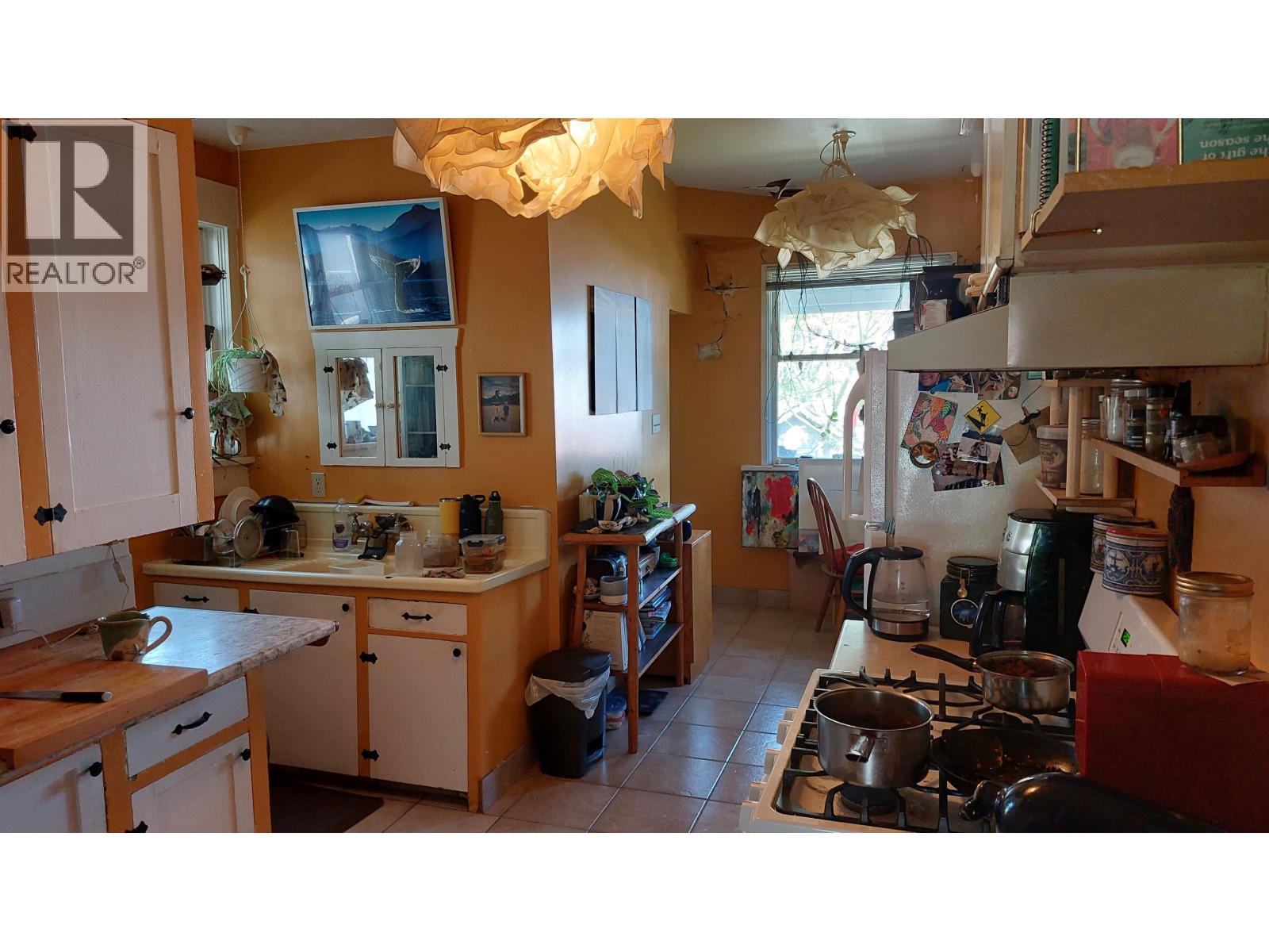 1951 Napier Street, Vancouver, British Columbia  V5L 2N6 - Photo 4 - R3119550