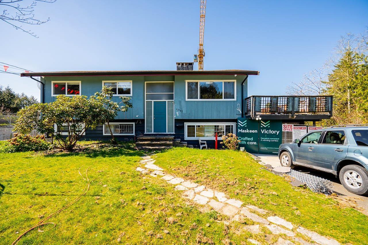 13782 HARPER ROAD, Surrey, British Columbia