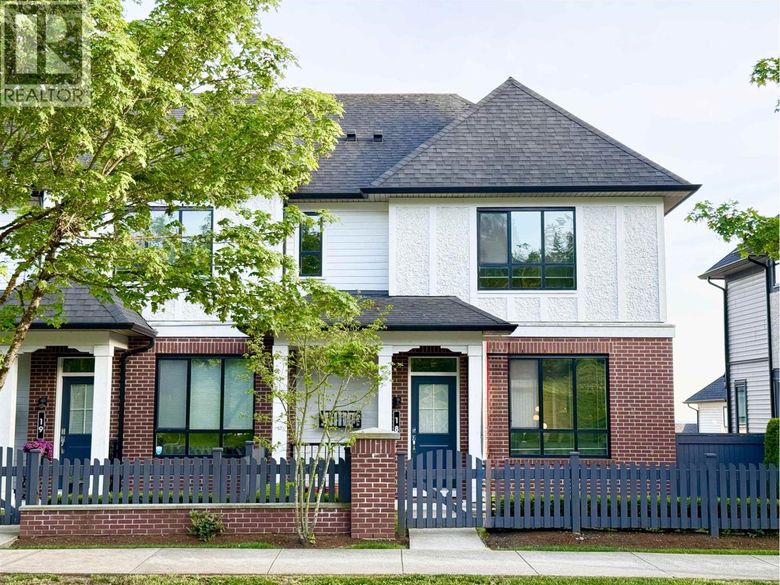 18 3500 BURKE VILLAGE PROMENADE, vancouver, British Columbia