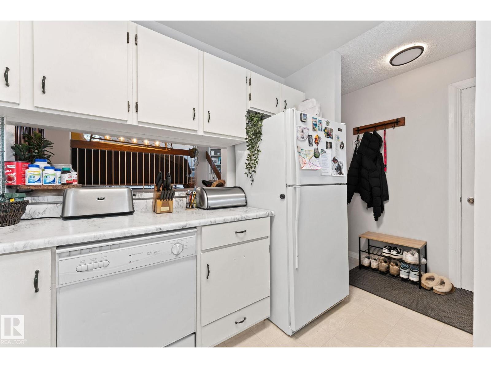 6063 35a Av Nw, Edmonton, Alberta  T6L 1G7 - Photo 5 - E4485850