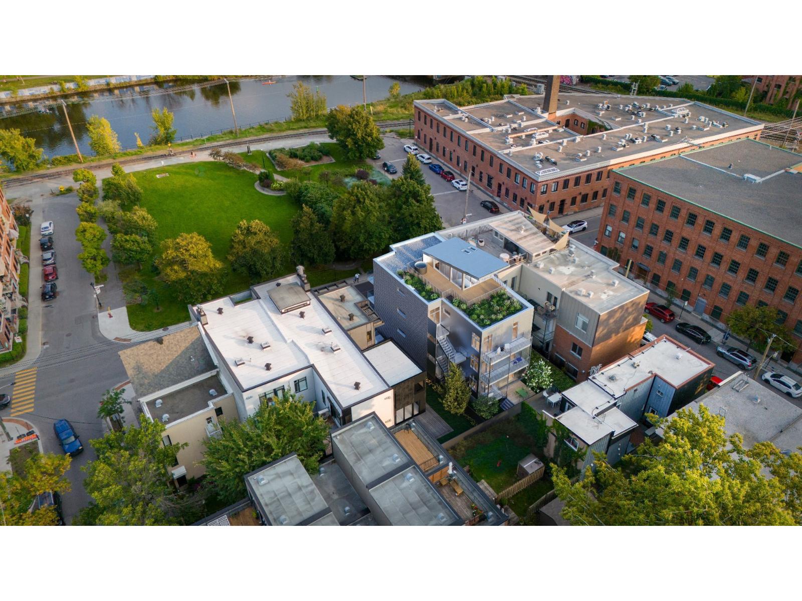 3735 Rue St-Ambroise|#300 Montréal (Le Sud-Ouest) Quebec Canada H4C2C4 5