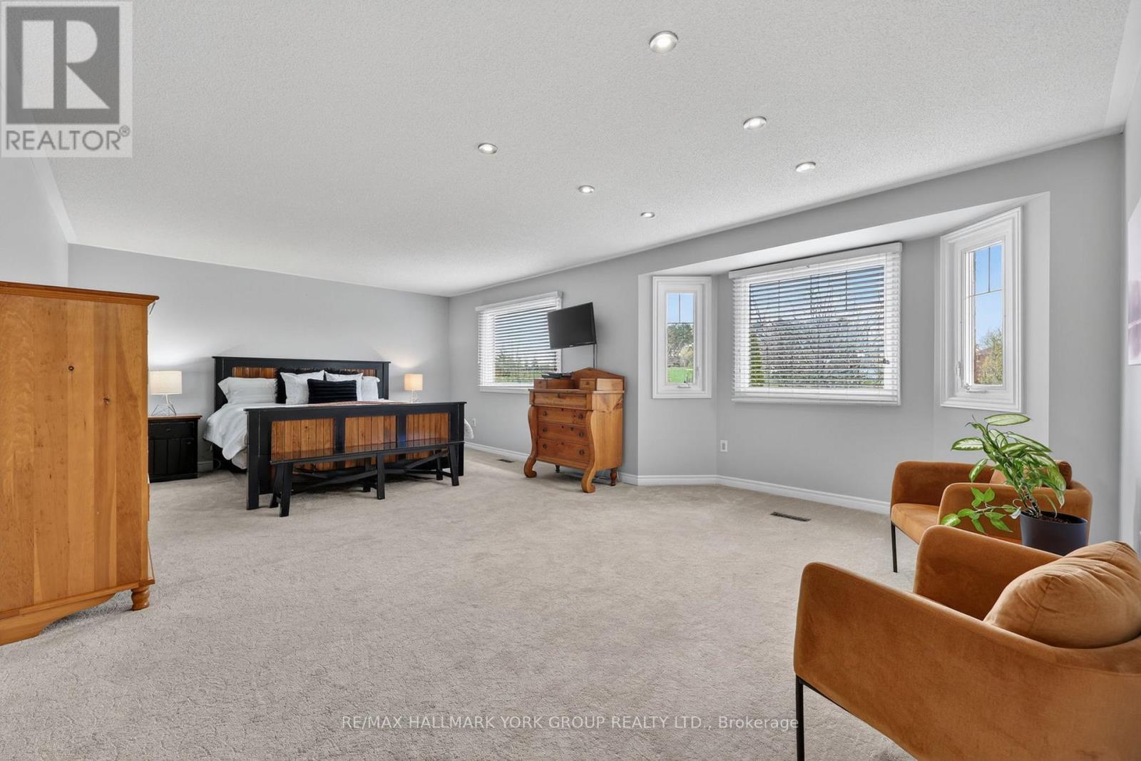 297 Alex Doner Drive, Newmarket, Ontario  L3X 1G5 - Photo 10 - N13087094