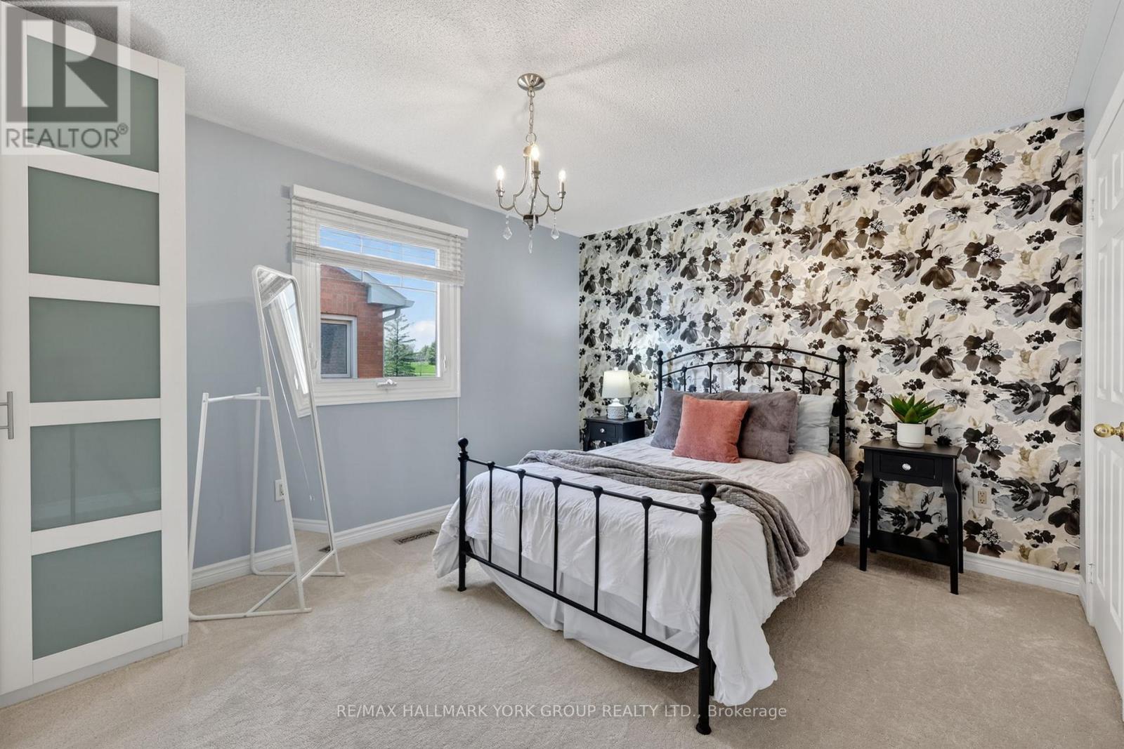 297 Alex Doner Drive, Newmarket, Ontario  L3X 1G5 - Photo 13 - N13087094