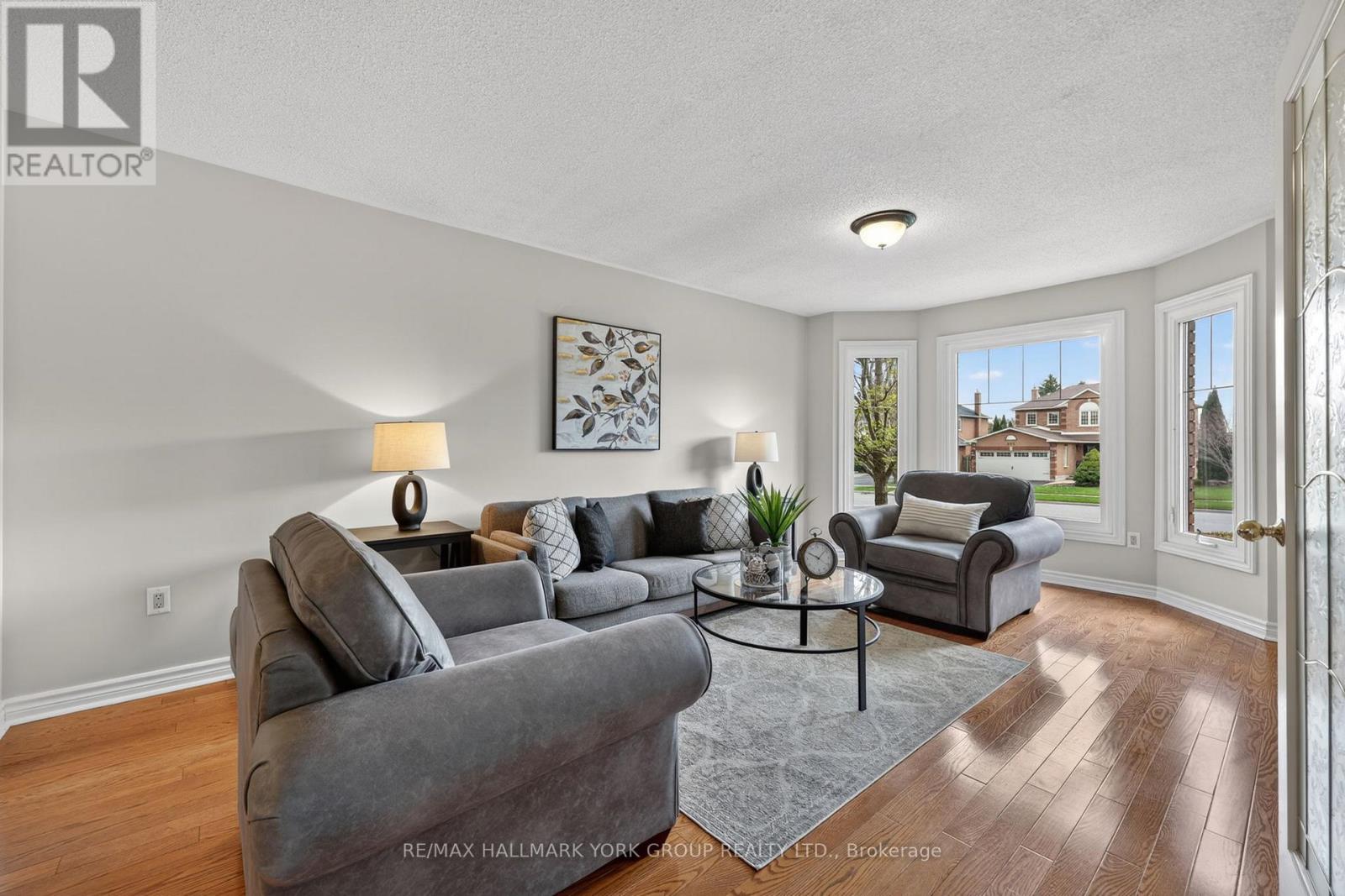 297 Alex Doner Drive, Newmarket, Ontario  L3X 1G5 - Photo 6 - N13087094
