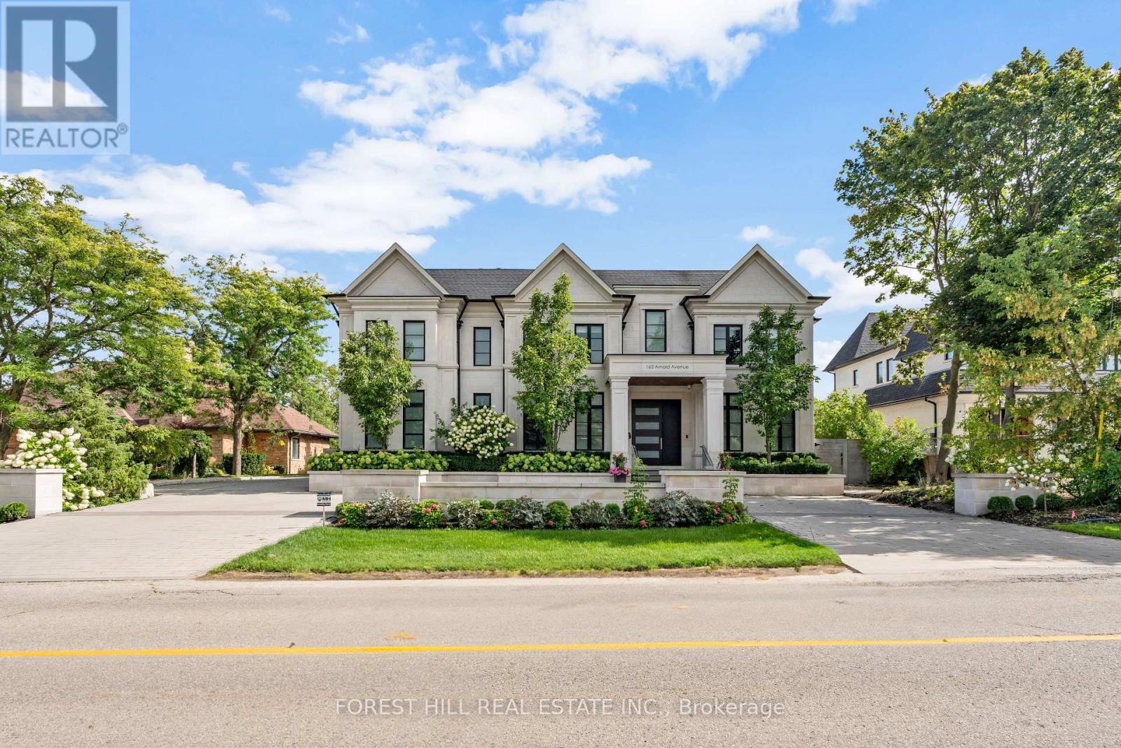 163 Arnold Avenue, Vaughan, Ontario  L4J 1B8 - Photo 4 - N13087216