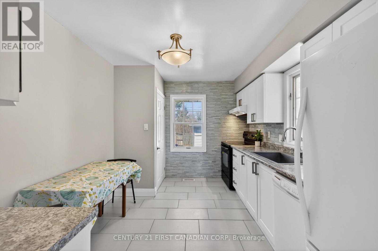 101 Jasper Crescent, London East, Ontario  N5W 1J9 - Photo 14 - X12994192