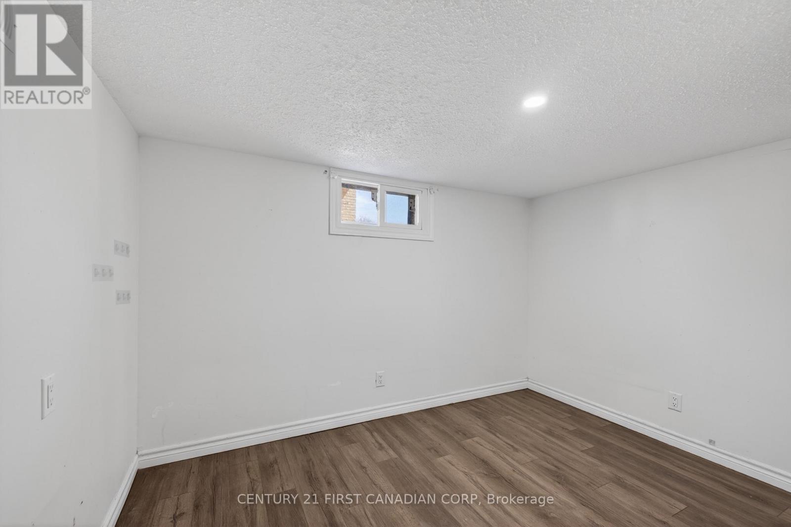 101 Jasper Crescent, London East, Ontario  N5W 1J9 - Photo 32 - X12994192