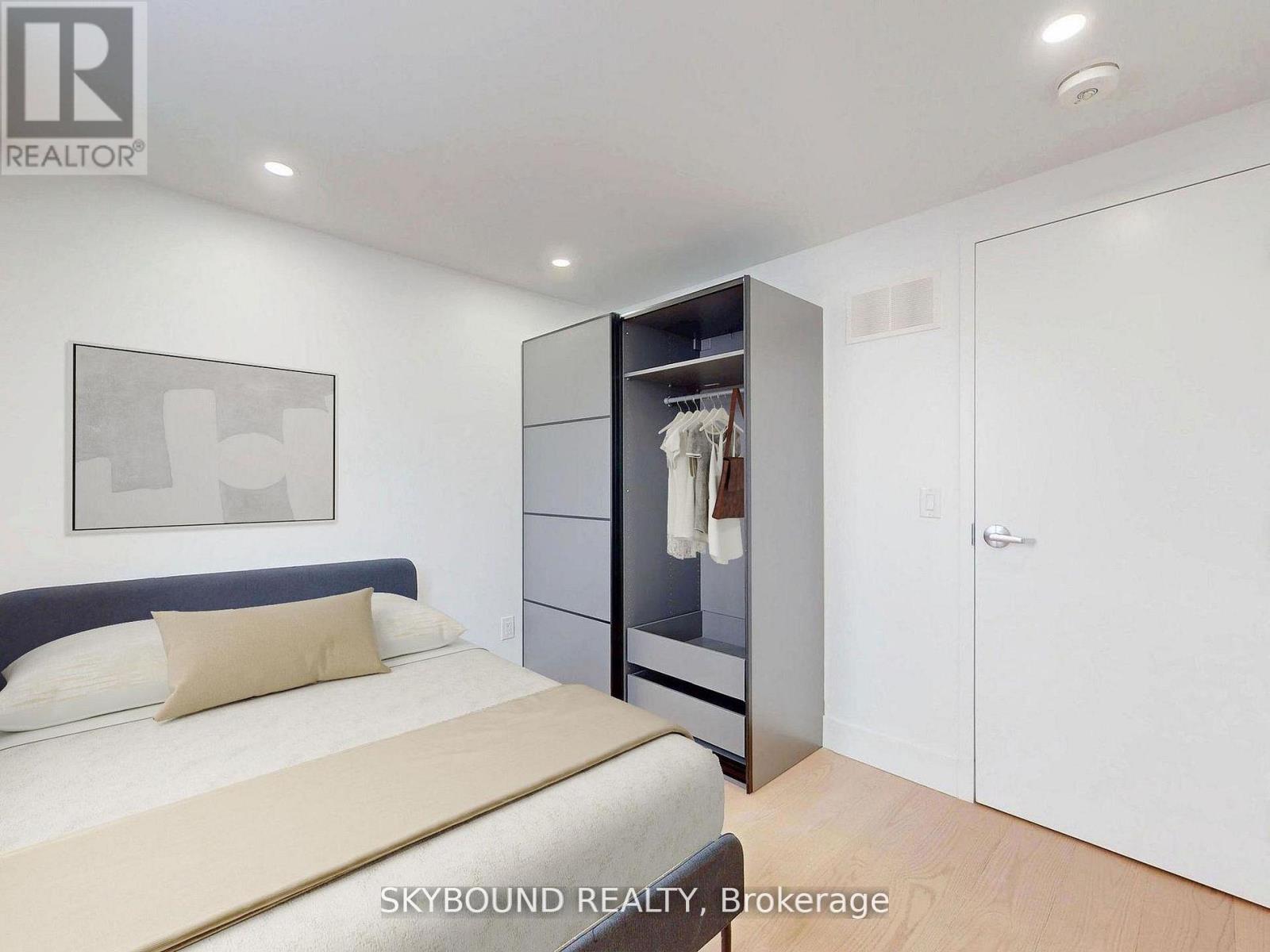 134 Victory Drive, Toronto, Ontario  M3M 2J8 - Photo 6 - W13087090
