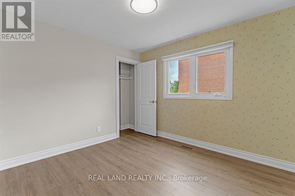 Lower - 360 Chantenay Drive, Mississauga, Ontario  L5A 1E7 - Photo 10 - W13087104