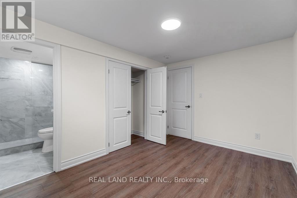 Lower - 360 Chantenay Drive, Mississauga, Ontario  L5A 1E7 - Photo 17 - W13087104